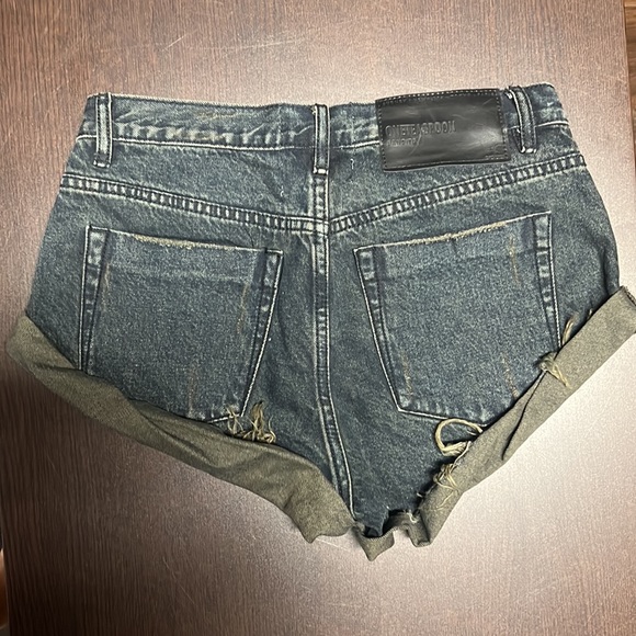 One Teaspoon - FOX BLACK BANDITS DENIM SHORT - Picture 2 of 4